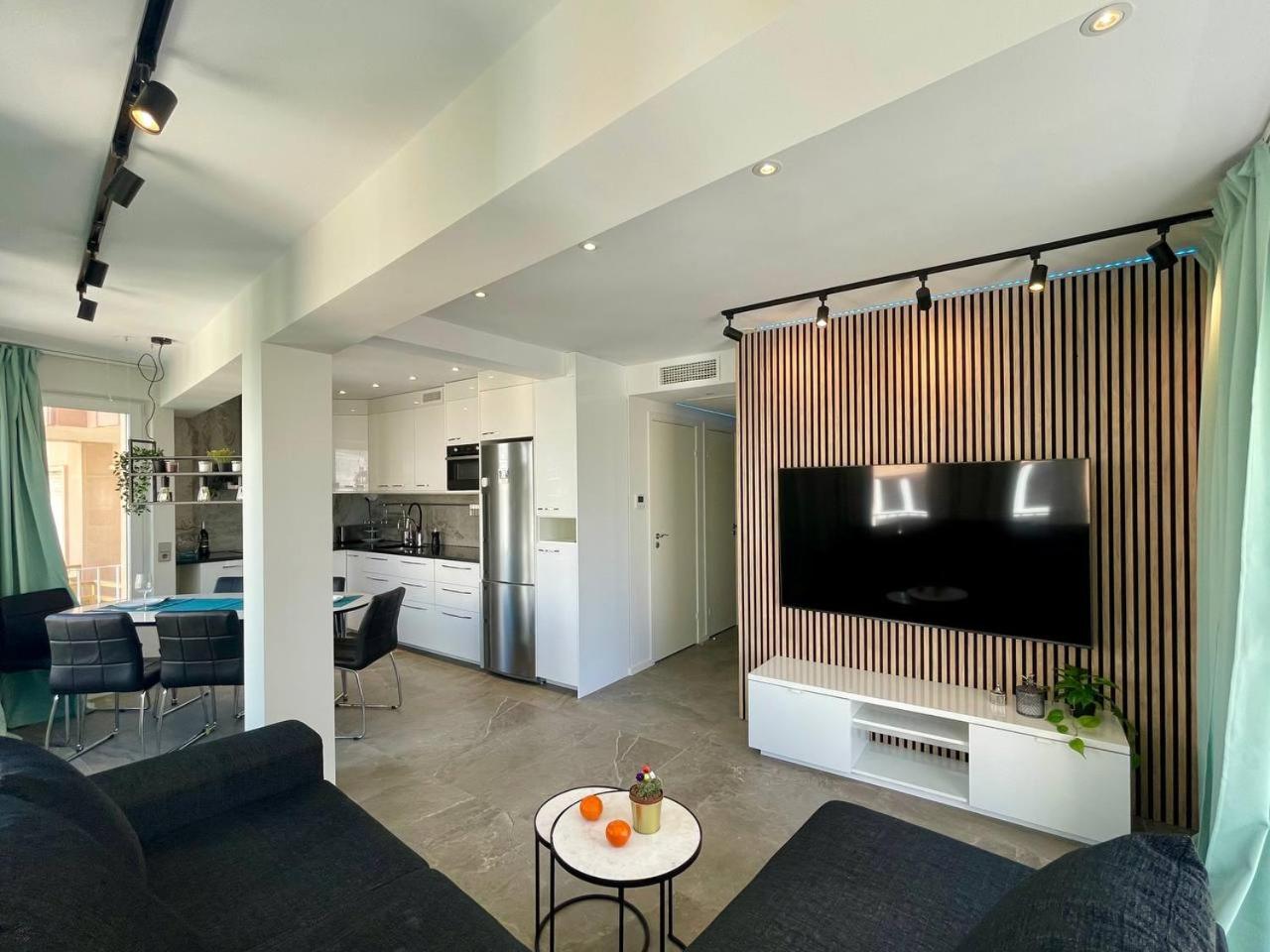 Sea Side apartments