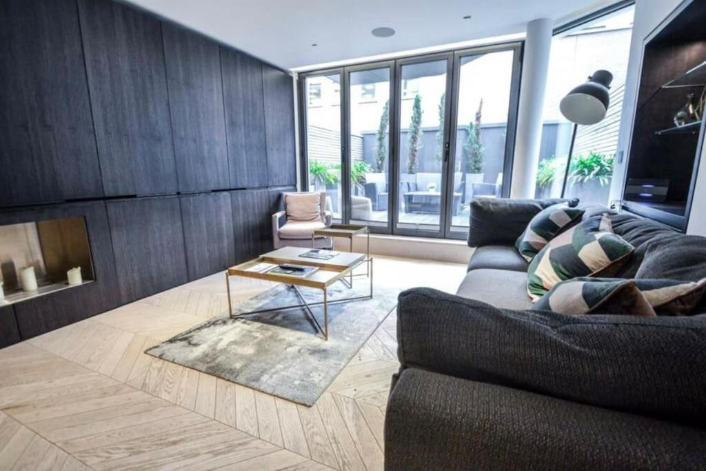 Cosmopolitan Hideaway