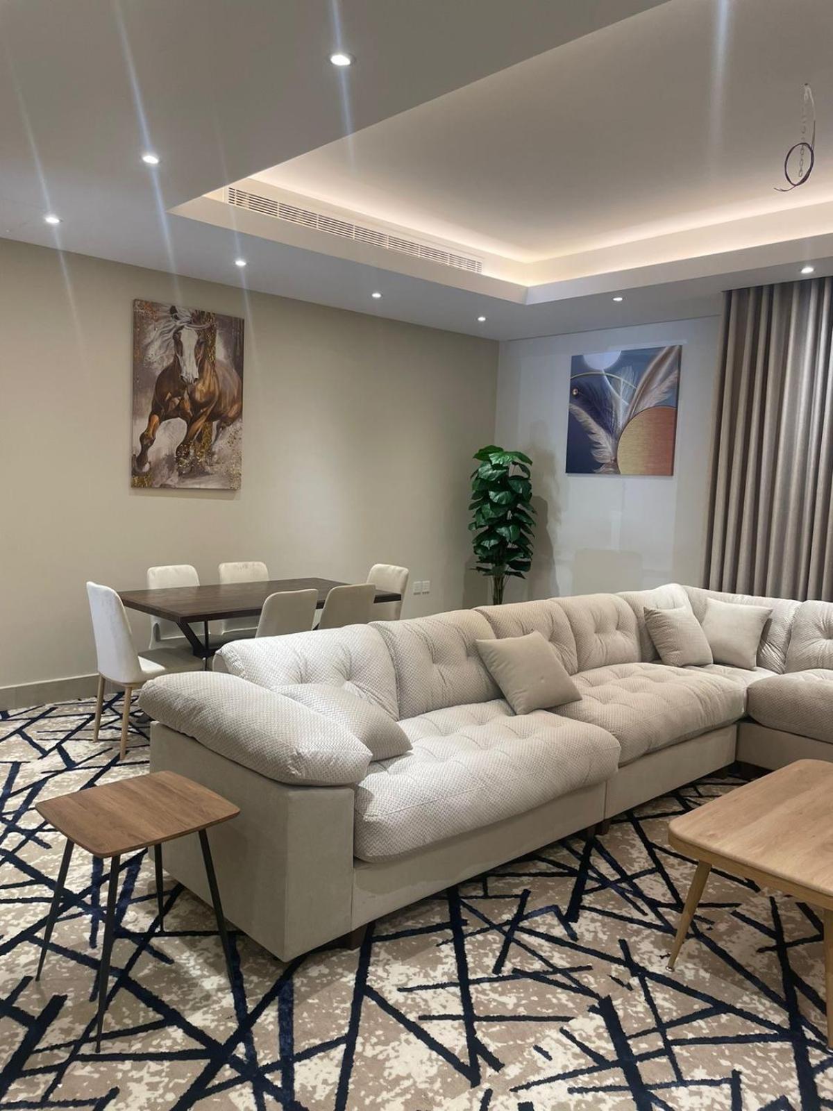 BOULEVARD APARTMENTs