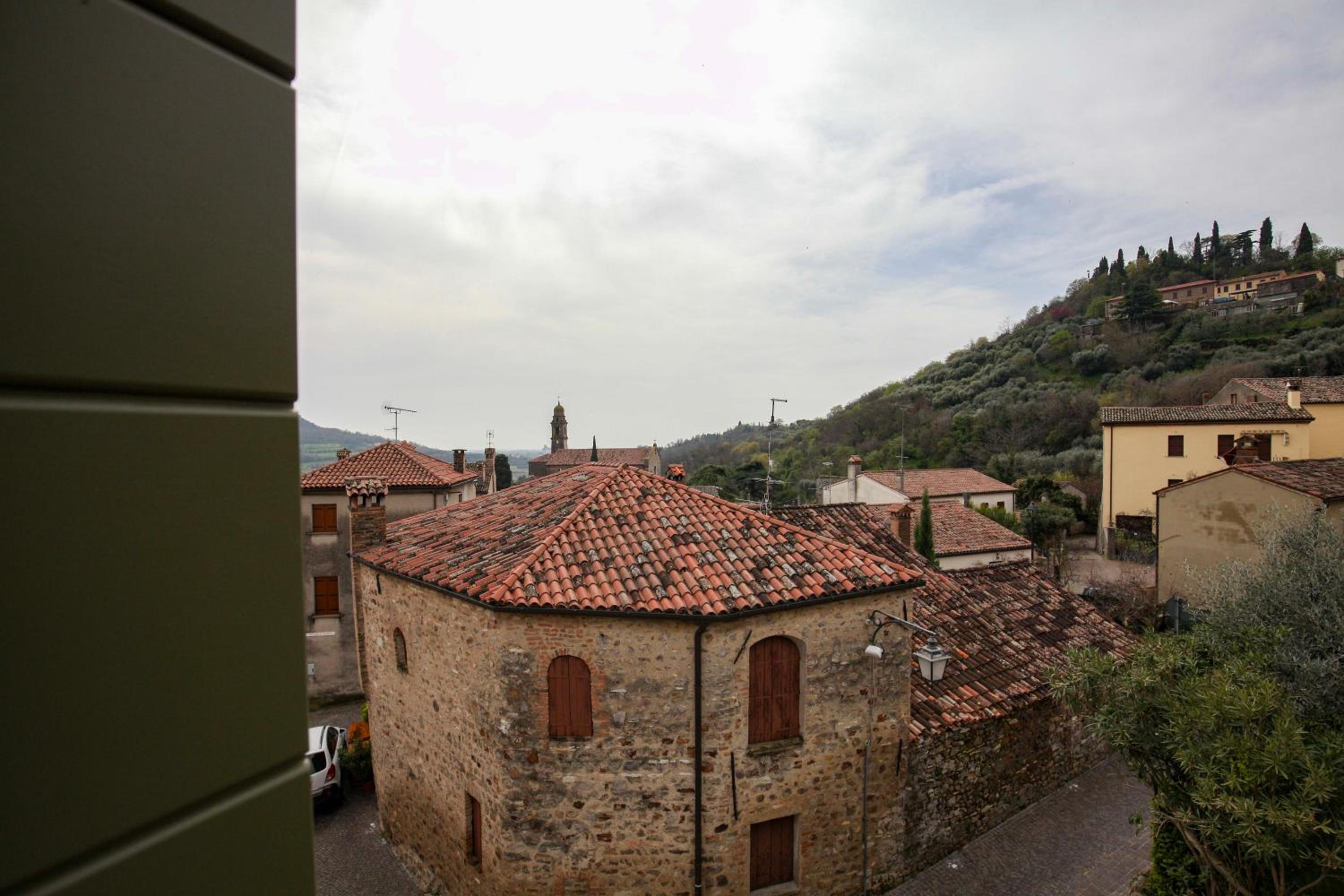 Photo 26