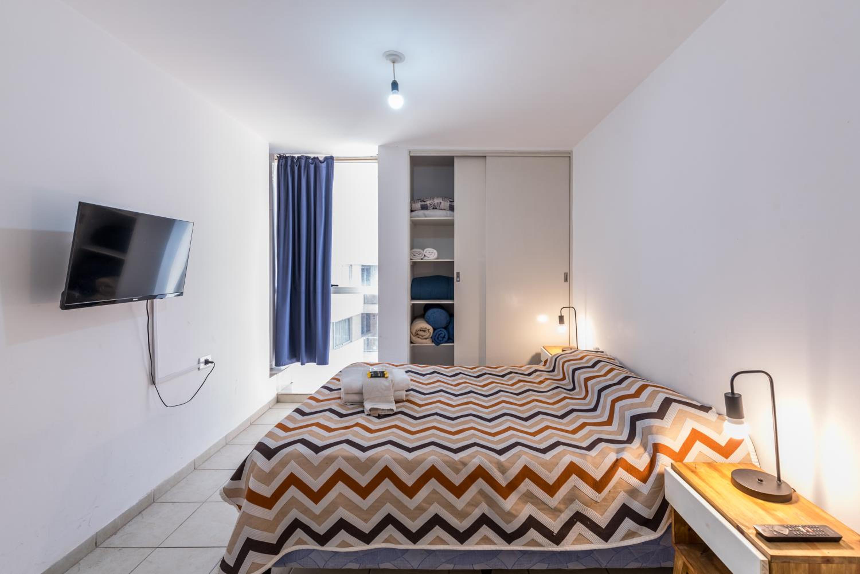 Depto de confortables ambientes by Lofty