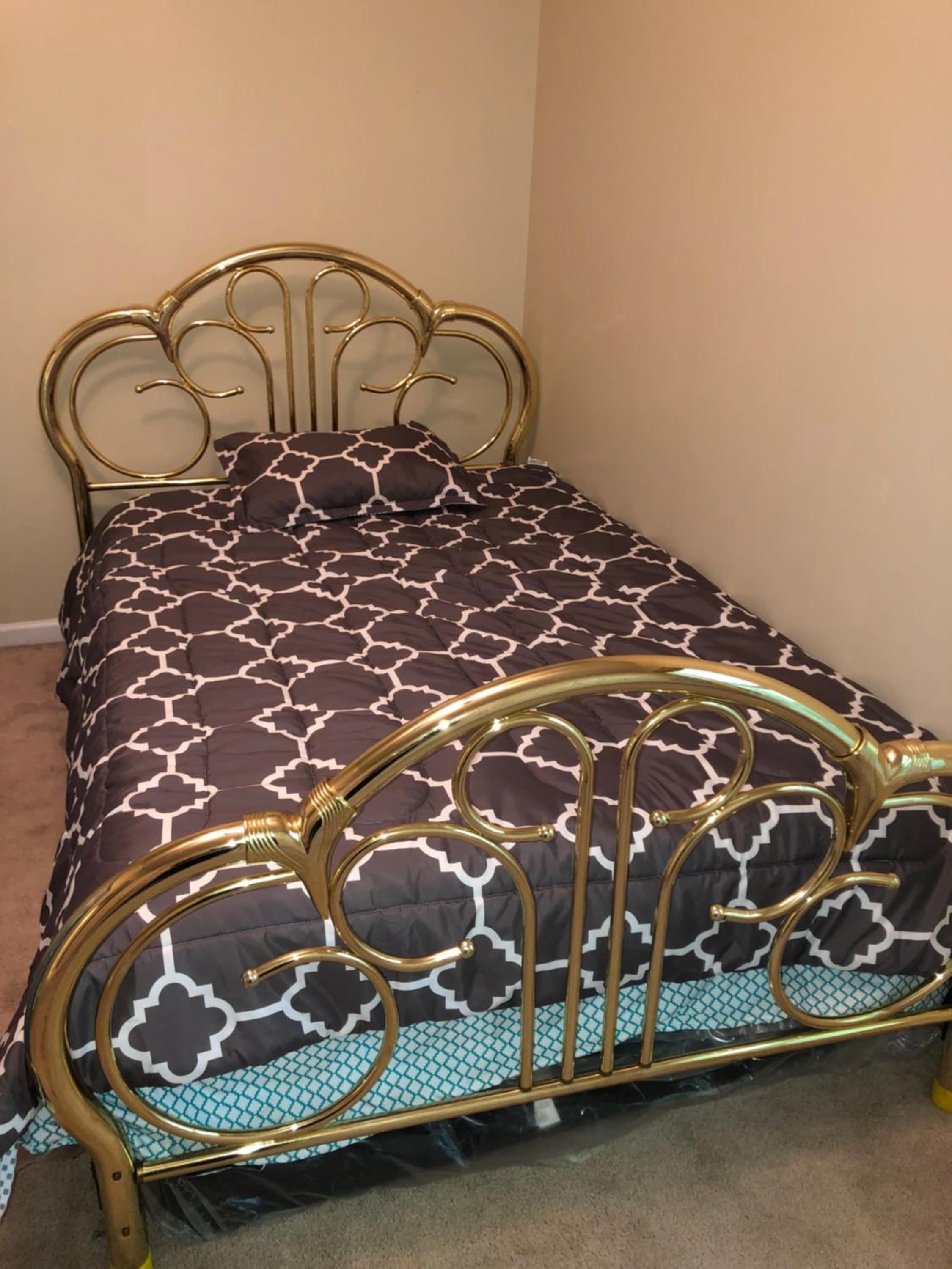 Entire townhome available near nice park library and shopping view 2