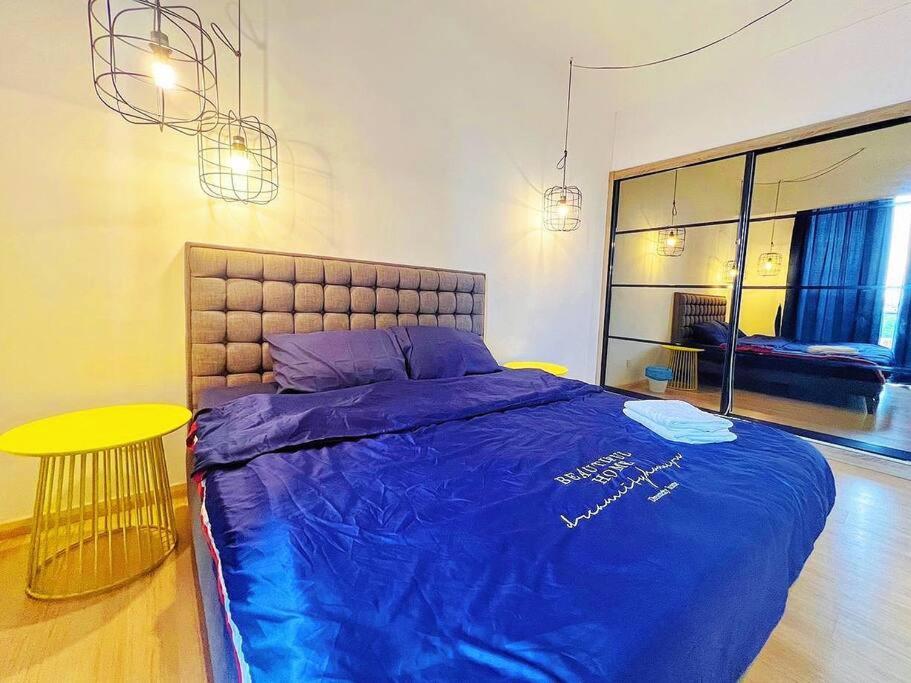 Mount Austin Cube8teen Homestay 新山