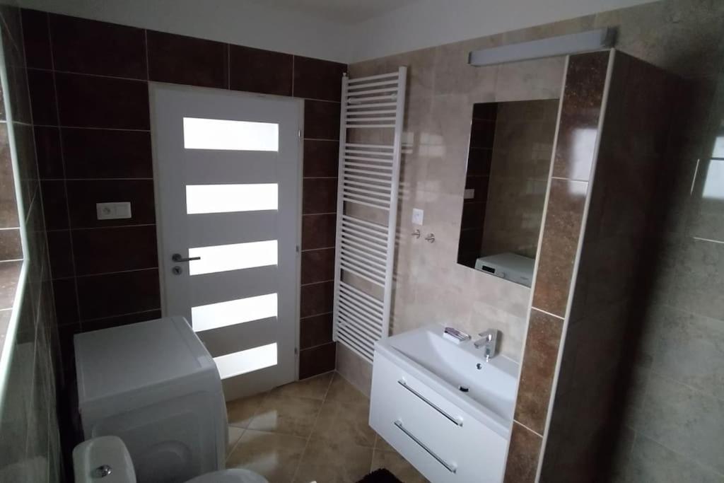 Príjemné ubytovanie v plne vybavenom rodinnom dome view 2