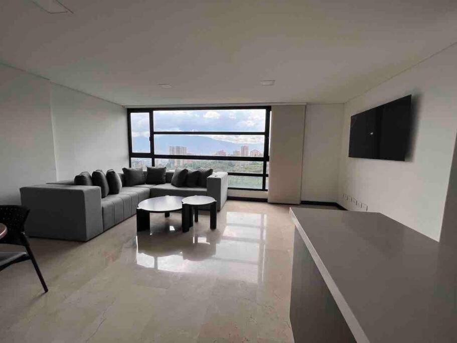 802, Amazing apartment in heart of El Poblado + View!