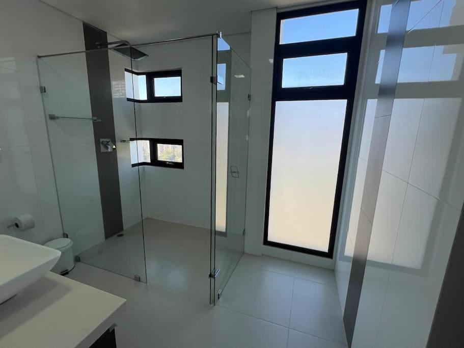 1202, Central Apartment in El Poblado + View