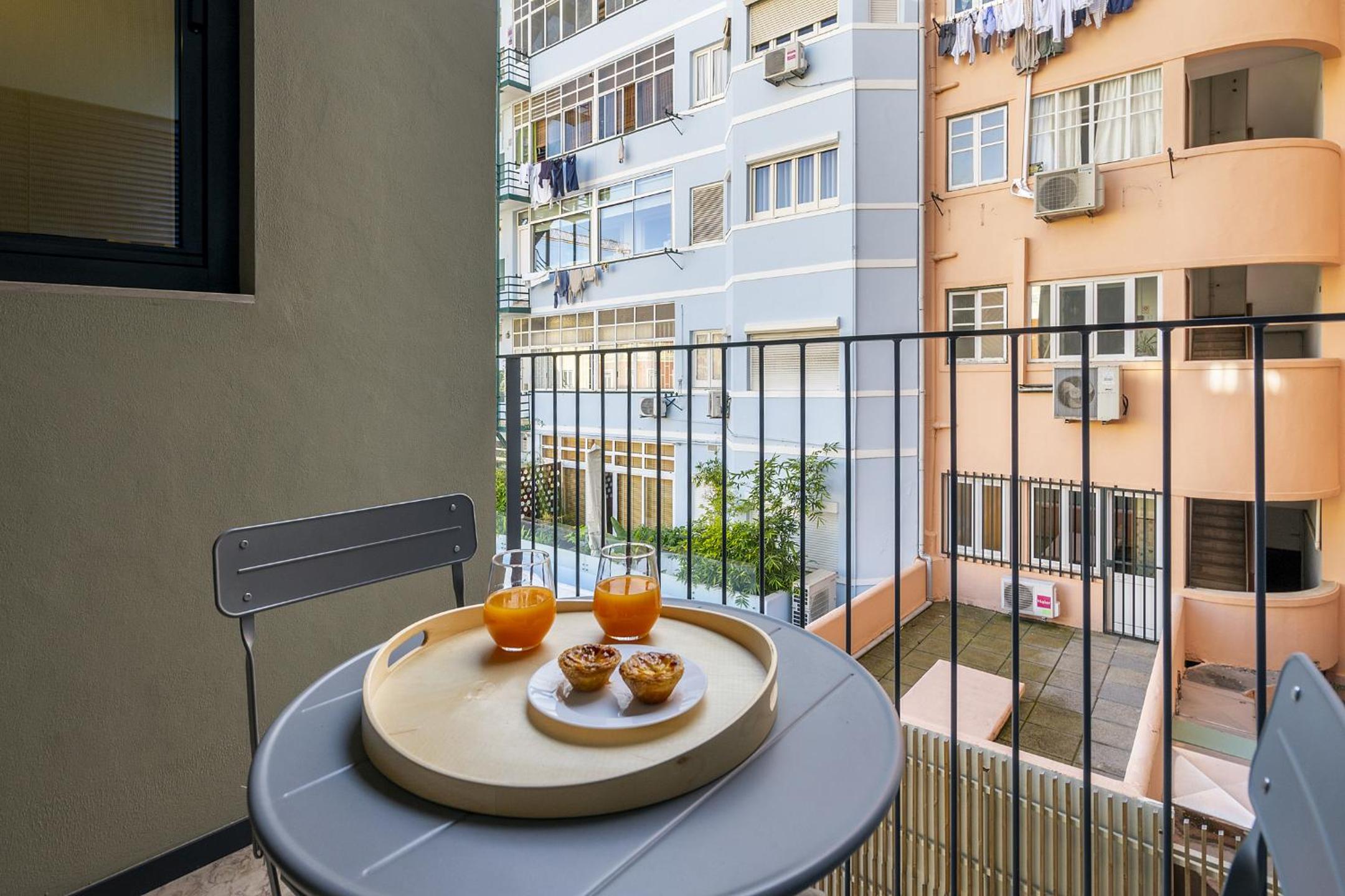WHome Urban Elegance: A Modern Haven in Lisbon's Heart view 5