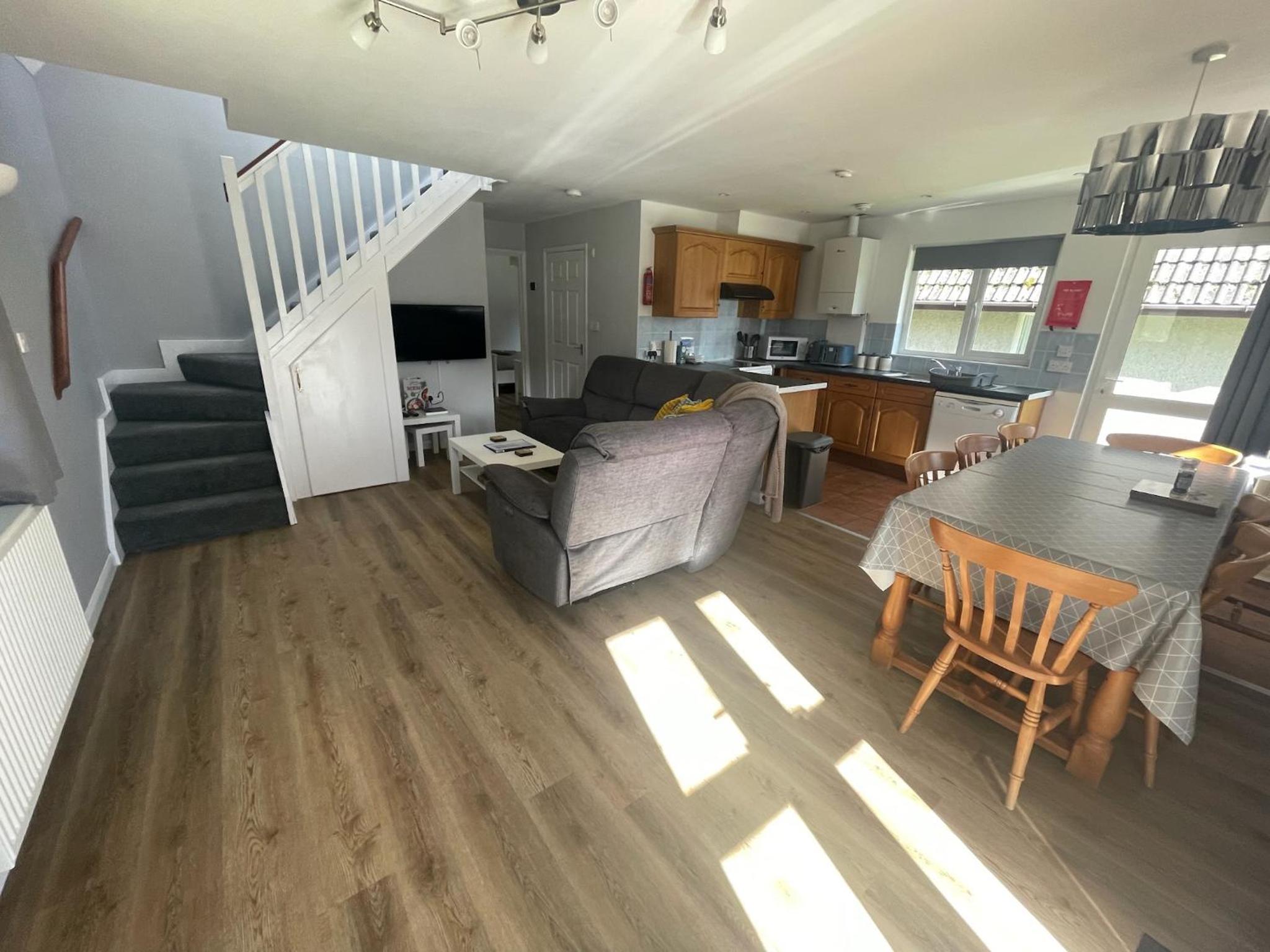 Hengar Manor 4 bed Sleeps 9 view 5