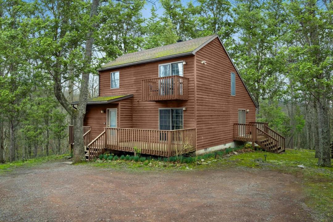 Hot Tub, Community Pool, Grill, WiFi - Huge Cabin! view 4