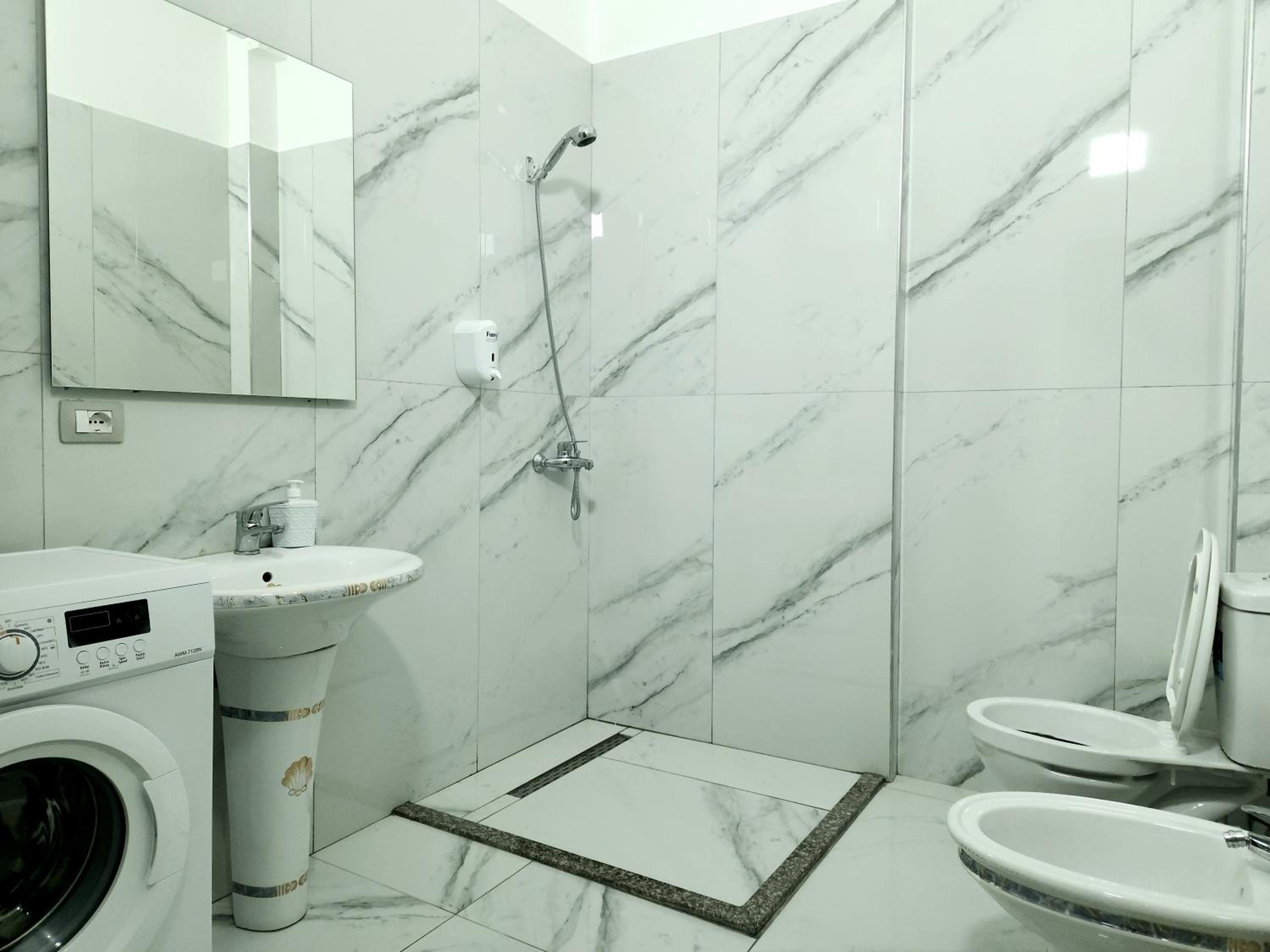 Luxury and Cozy Apartments 200 Meters from the Beach, 50 Meters from Marina Bay Luxury resort