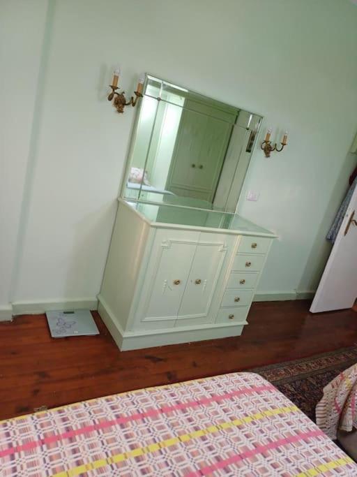 Stylish 2 Bedroom Apartment with city view in Agouza