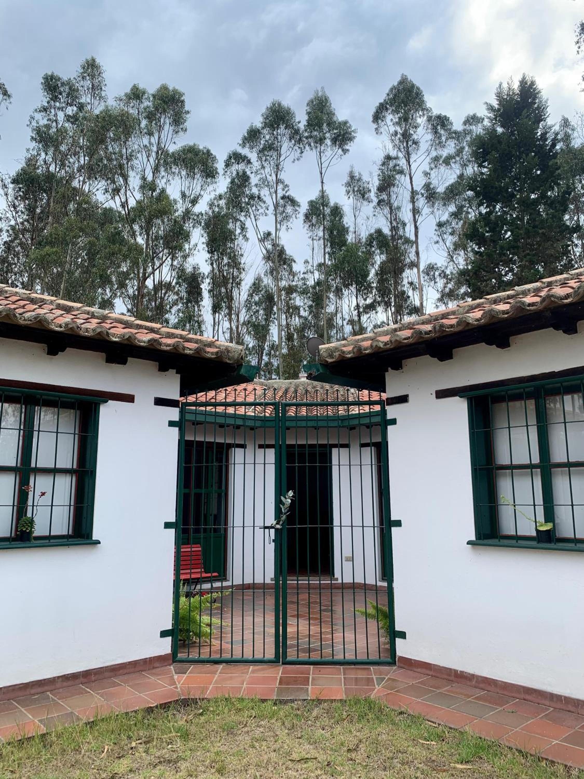 Casa Loma - Ubicada en un bosque de eucaliptos entre Paipa y Duitama