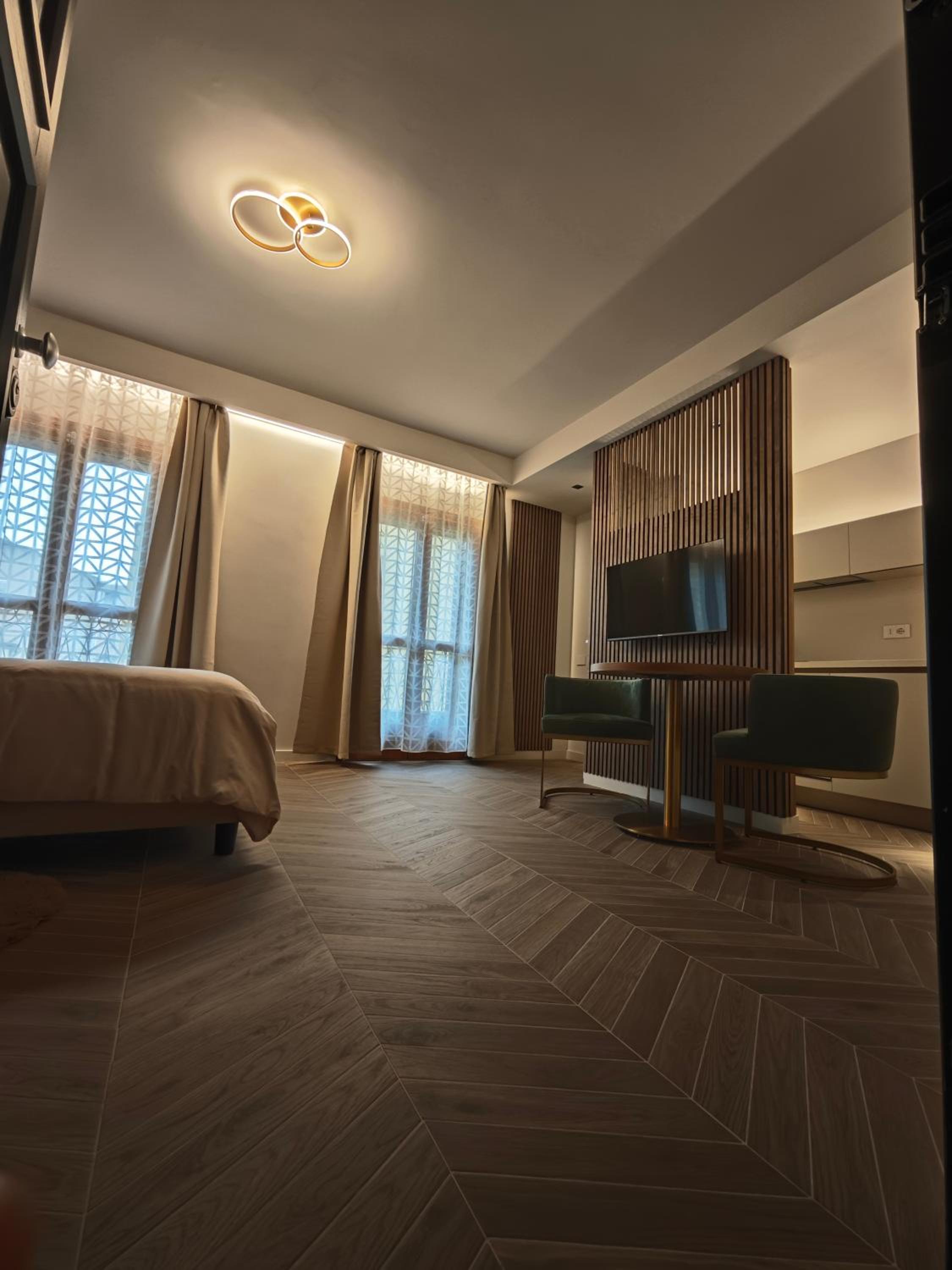 Oasi City Center Luxury Apartments photo 4