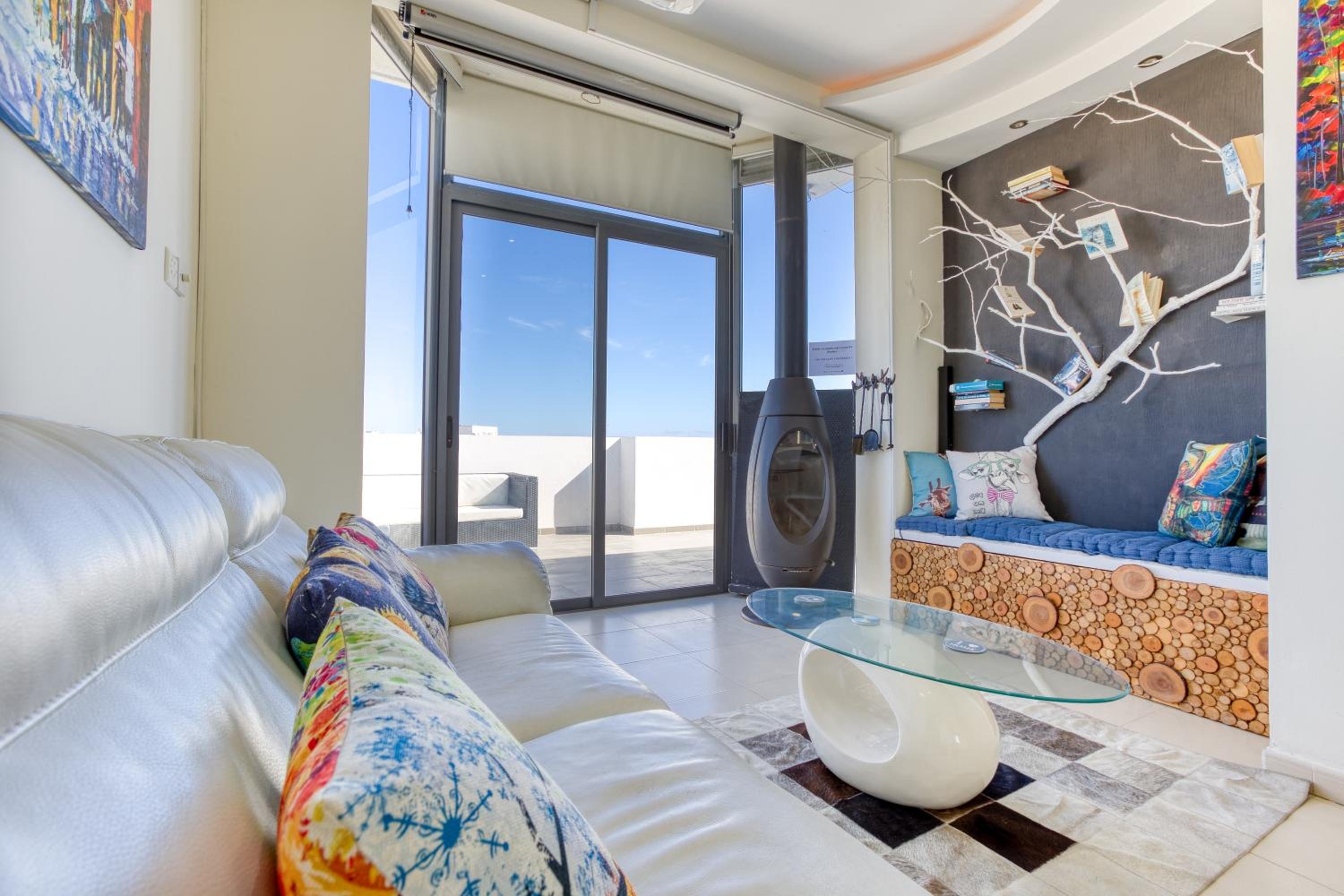 SB17 - 2 Bed Penthouse Panorama in Qawra photo 1