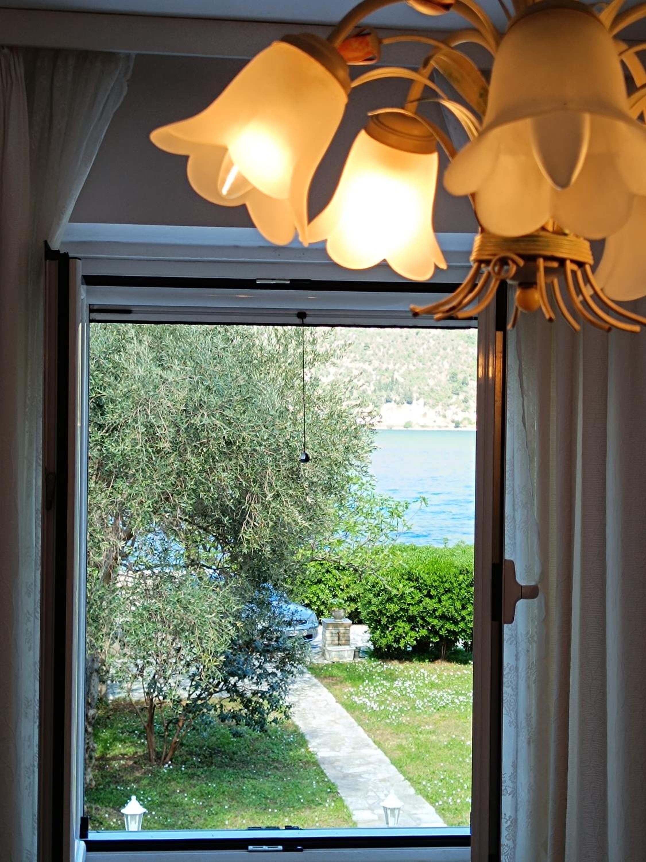 Oliva sea side guest house