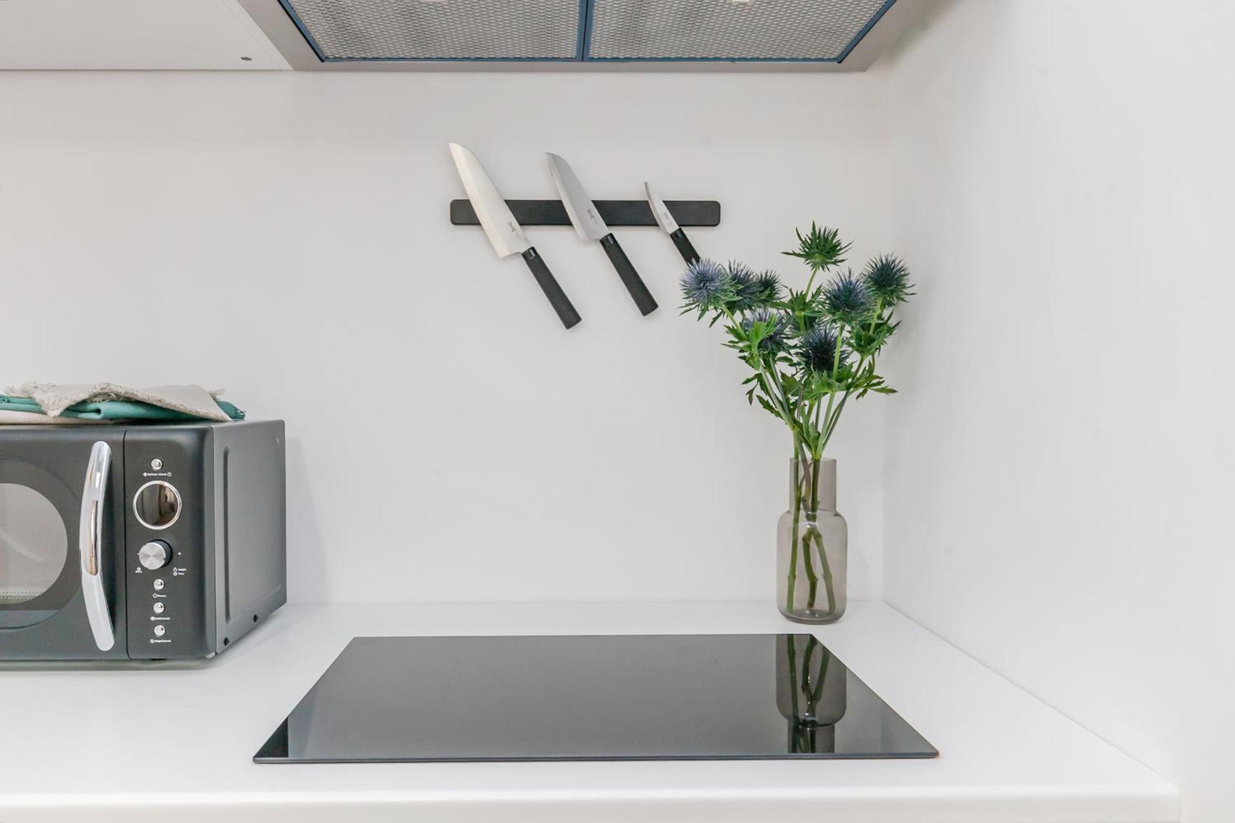Spacious Design Apartment Central Milan