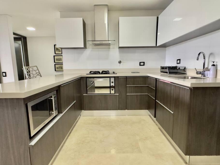 201 Huge terrace and beautiful view in El Poblado