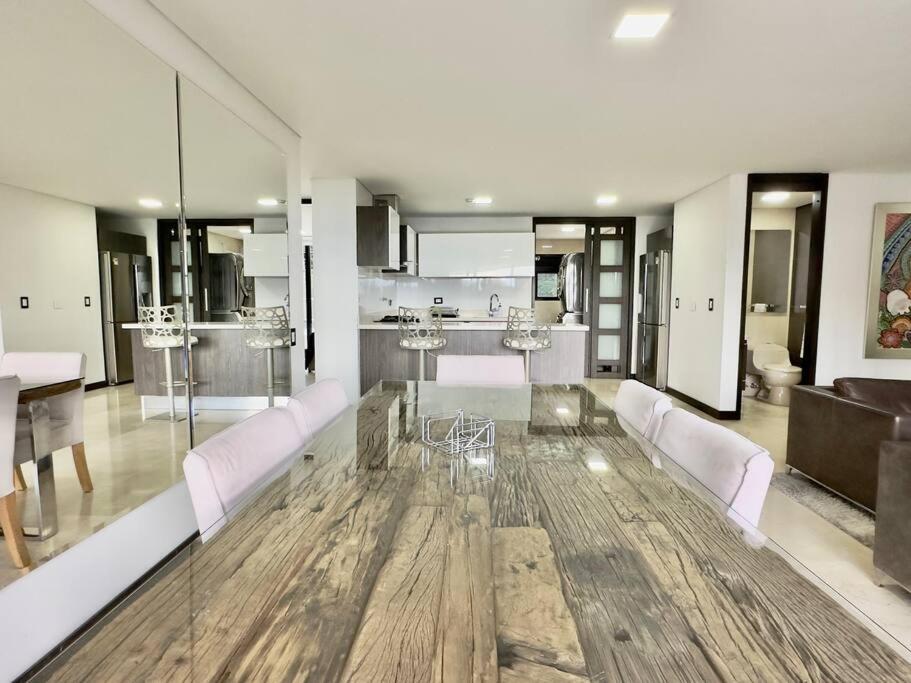 201 Huge terrace and beautiful view in El Poblado