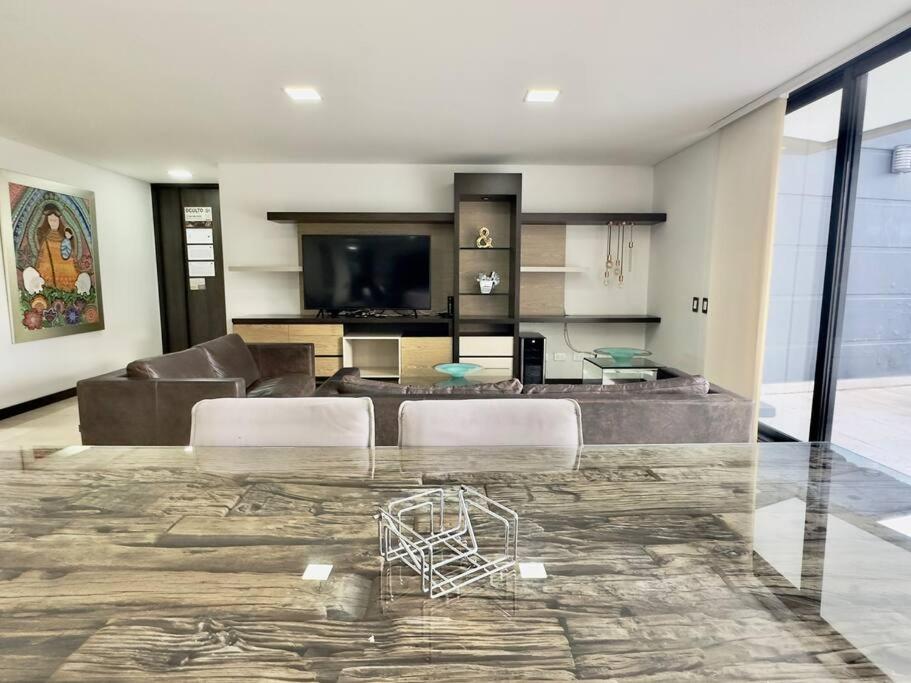 201 Huge terrace and beautiful view in El Poblado