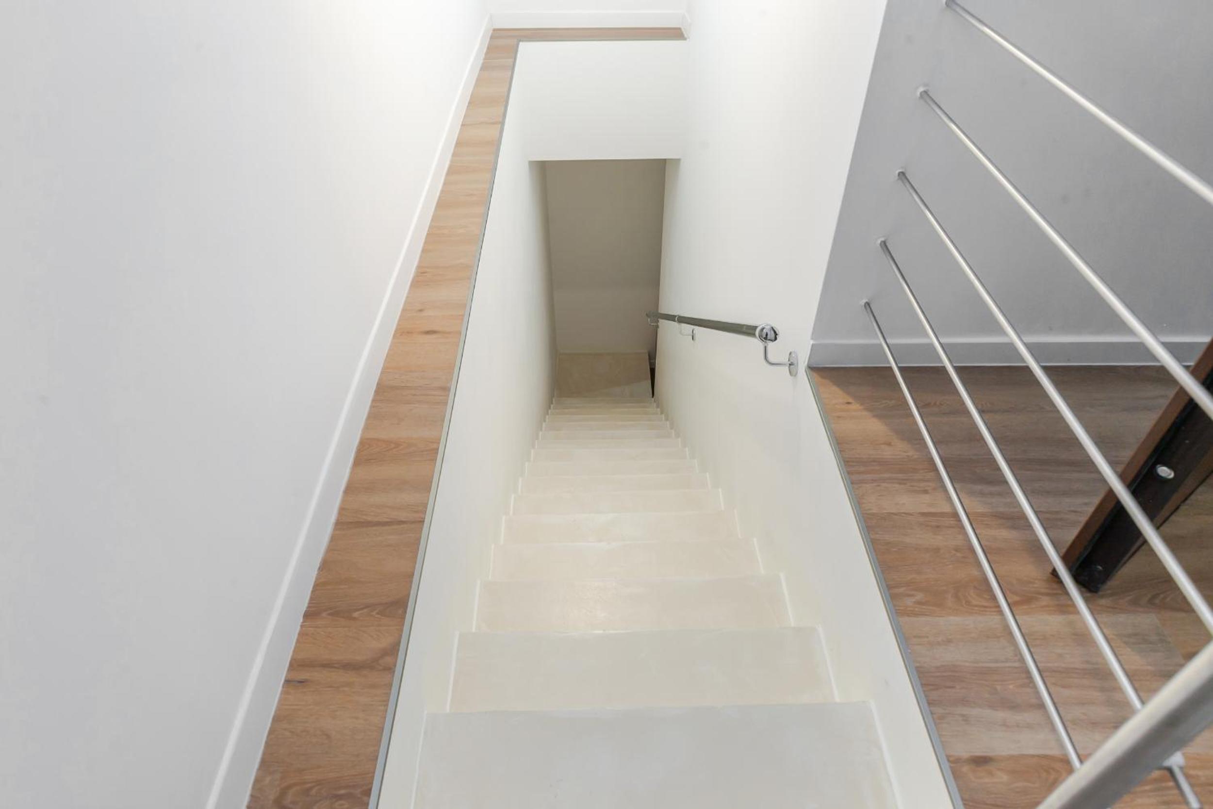Spacious Design Apartment Central Milan
