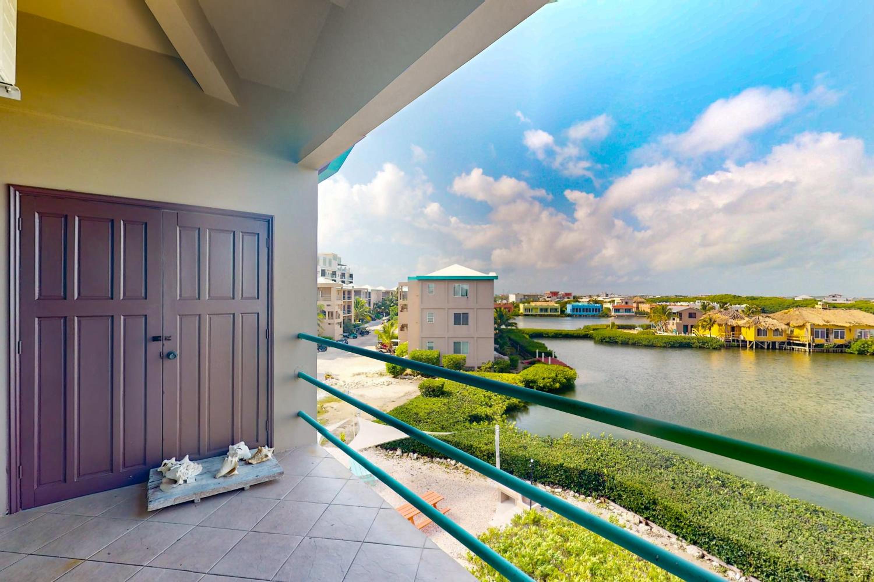 Suite B301 at Mara Laguna