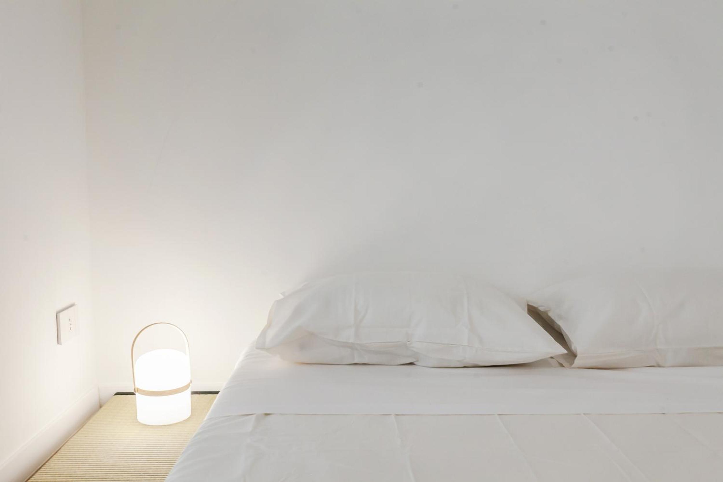 Spacious Design Apartment Central Milan