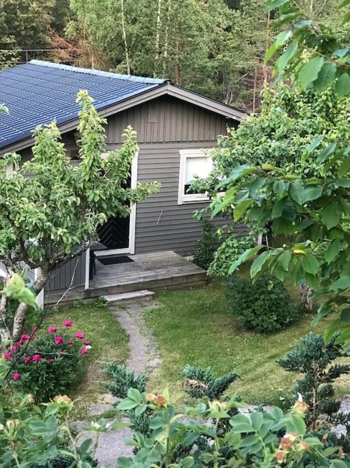 Litet modernt fristående hus i Skärgården på Värmdö, Stockholm view 3