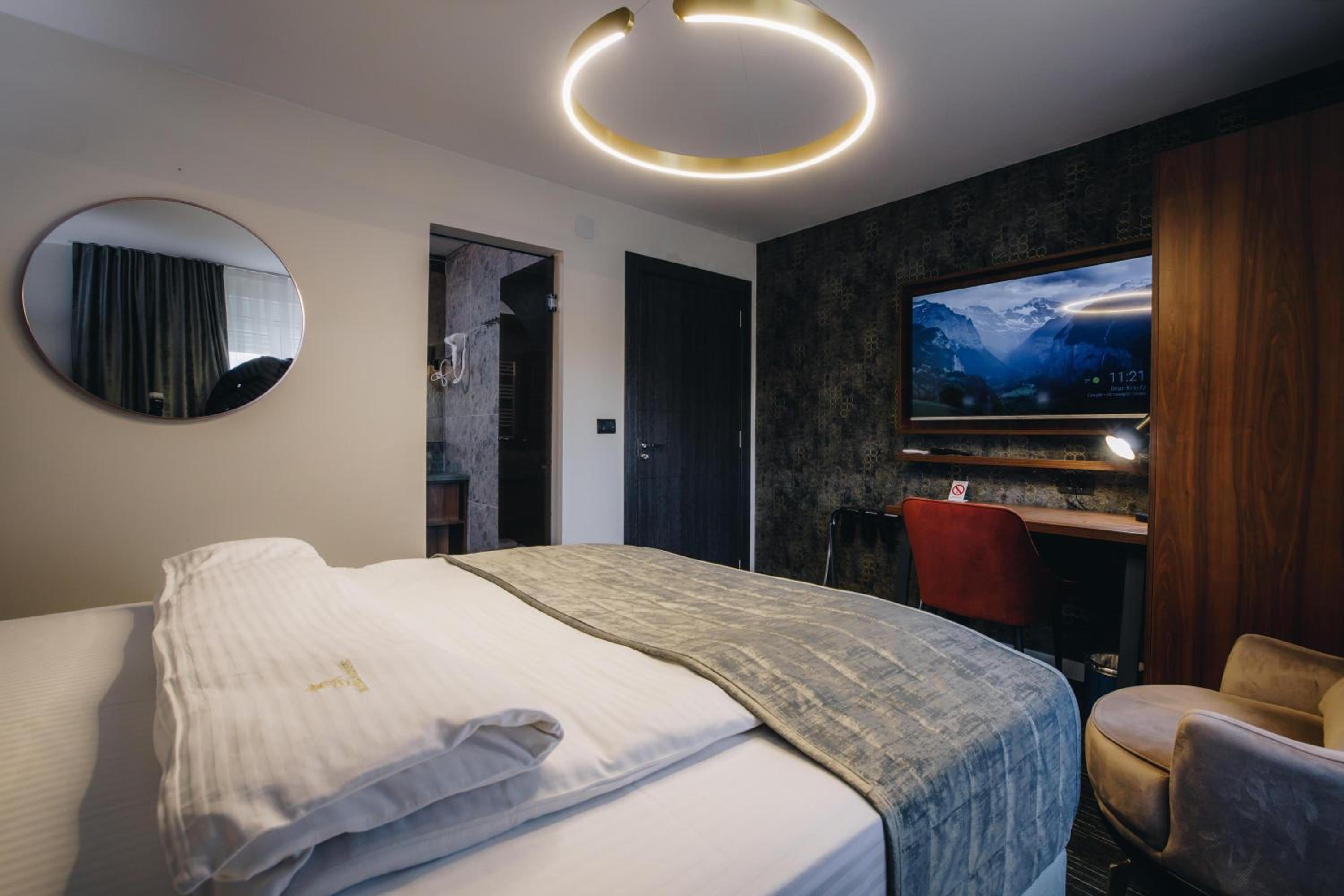VILA RADOVIC ROOMS AND APARTMENTS view 4