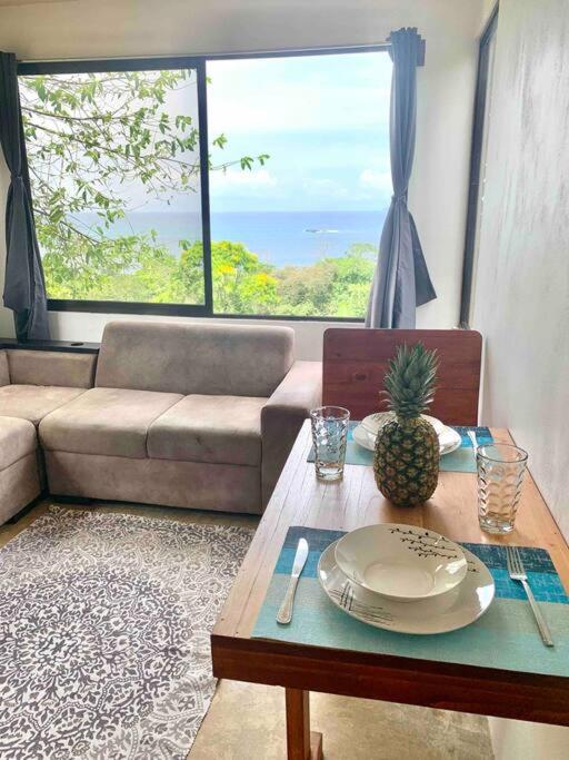 Cotinga Nest - King Bed, Ocean View