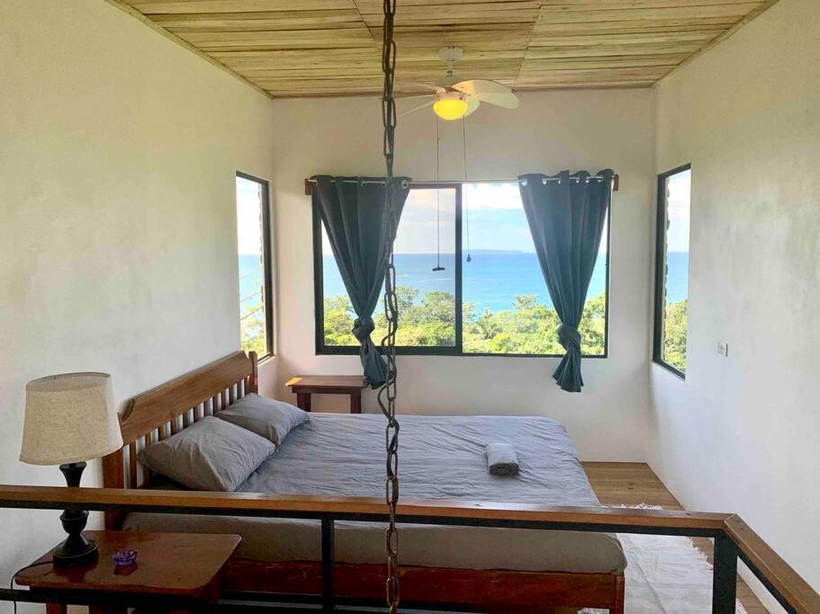 Cotinga Nest - King Bed, Ocean View
