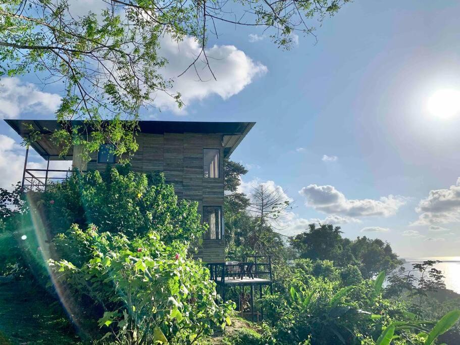 Cotinga Nest - King Bed, Ocean View