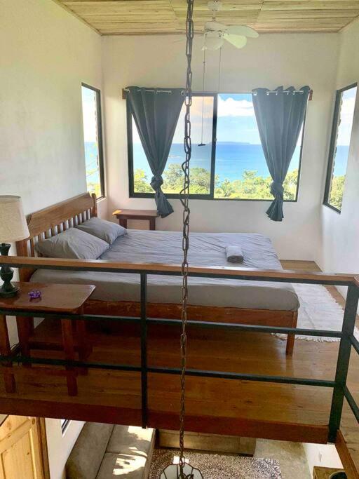 Cotinga Nest - King Bed, Ocean View