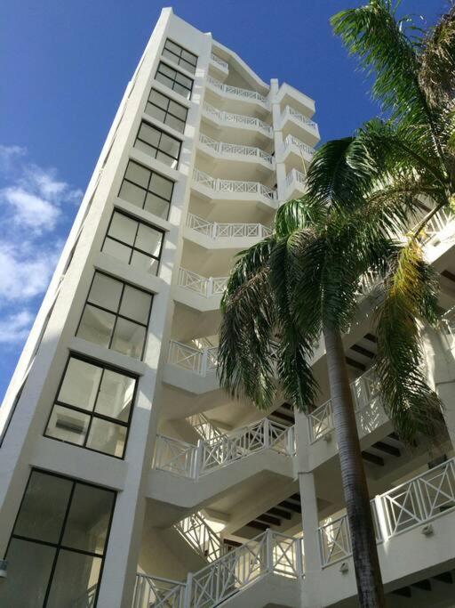 Apartamento en San Andrés frente al mar con piscina