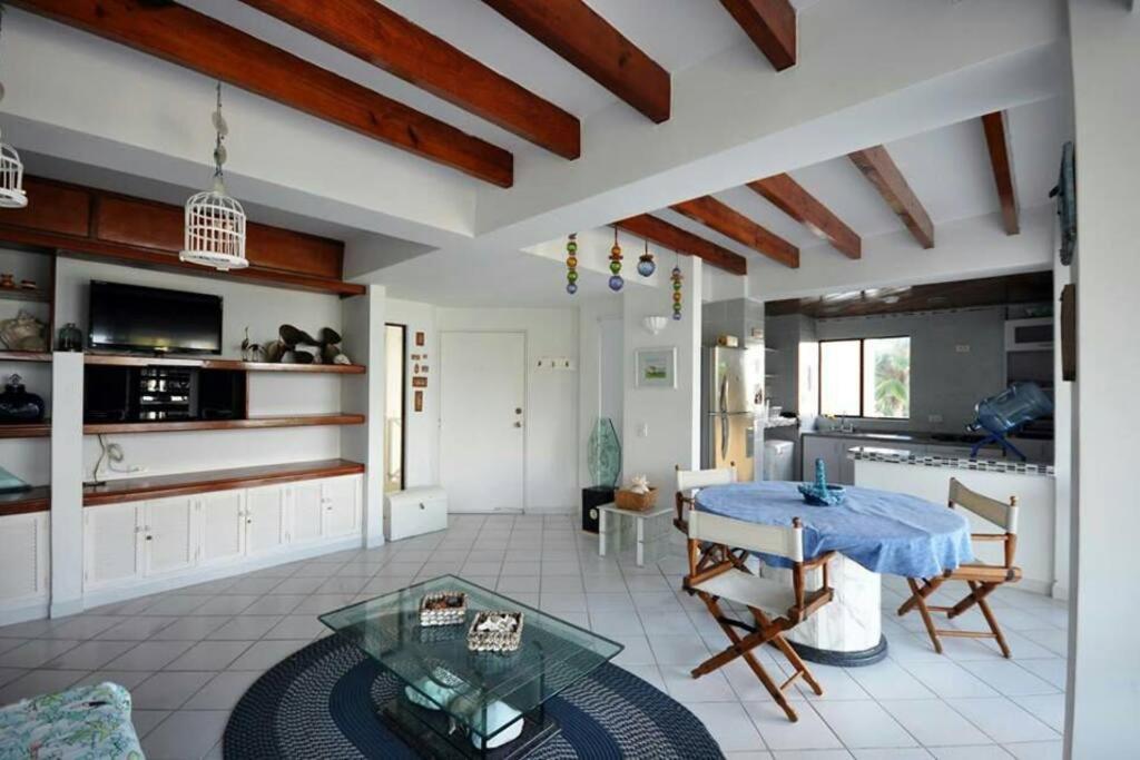 Apartamento en San Andrés frente al mar con piscina