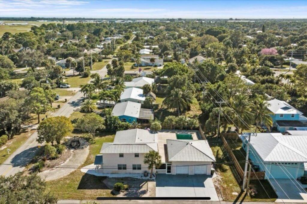 Downtown Beach Cottage - Heated Pool, photo 8