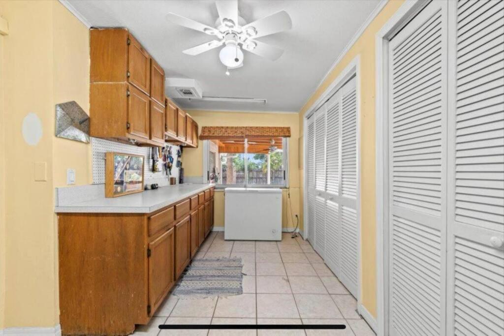 Downtown Beach Cottage - Heated Pool, photo 23