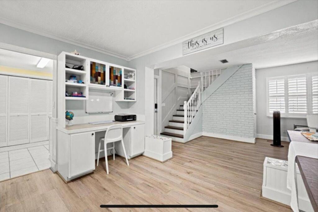 Downtown Beach Cottage - Heated Pool, photo 6