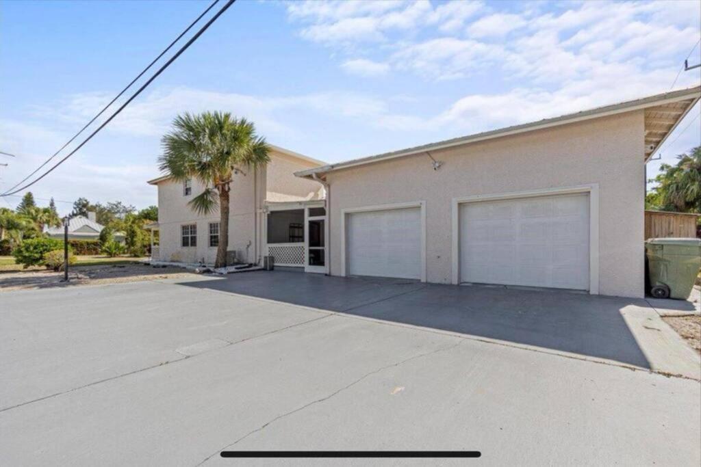 Downtown Beach Cottage - Heated Pool, photo 19