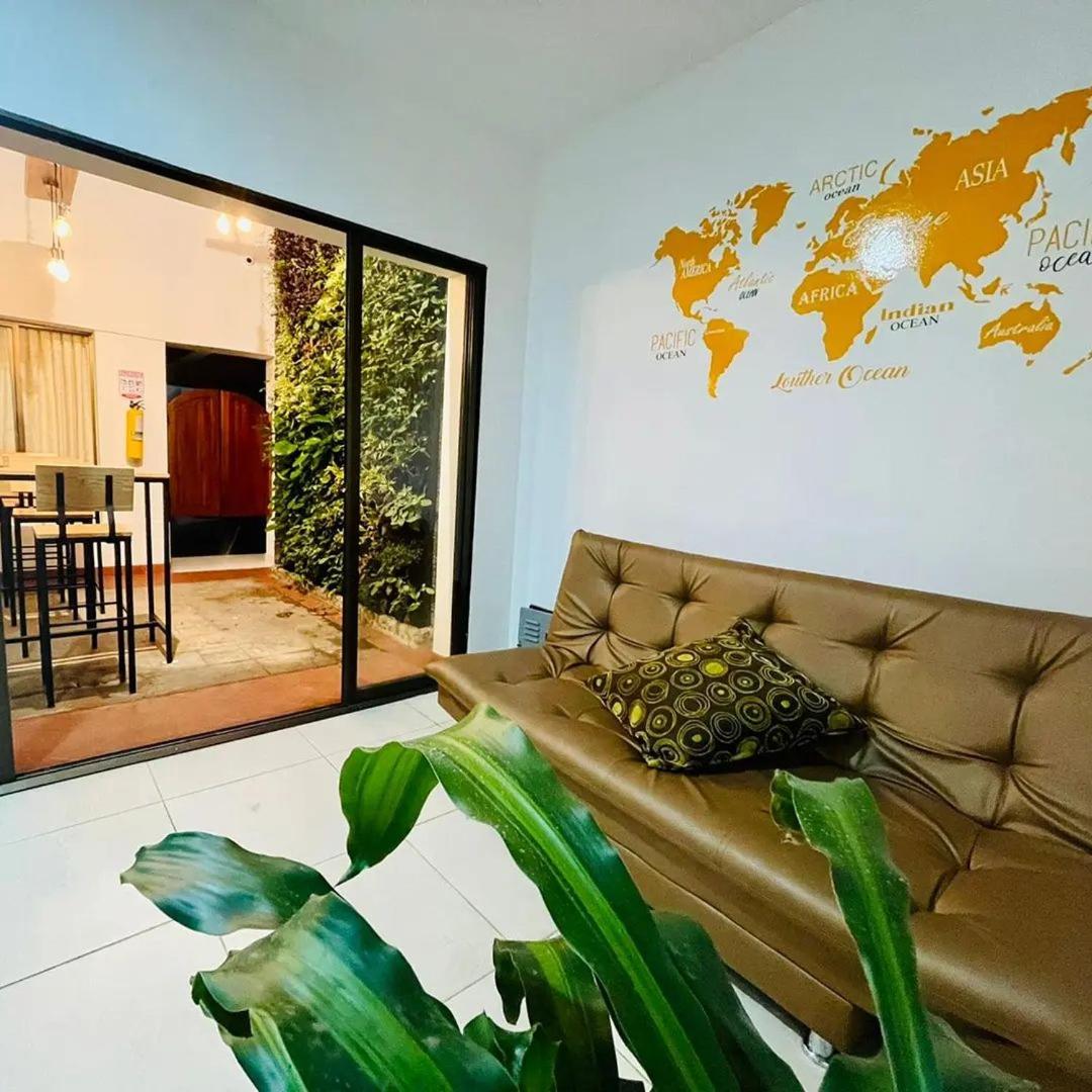 Hostal Amanari
