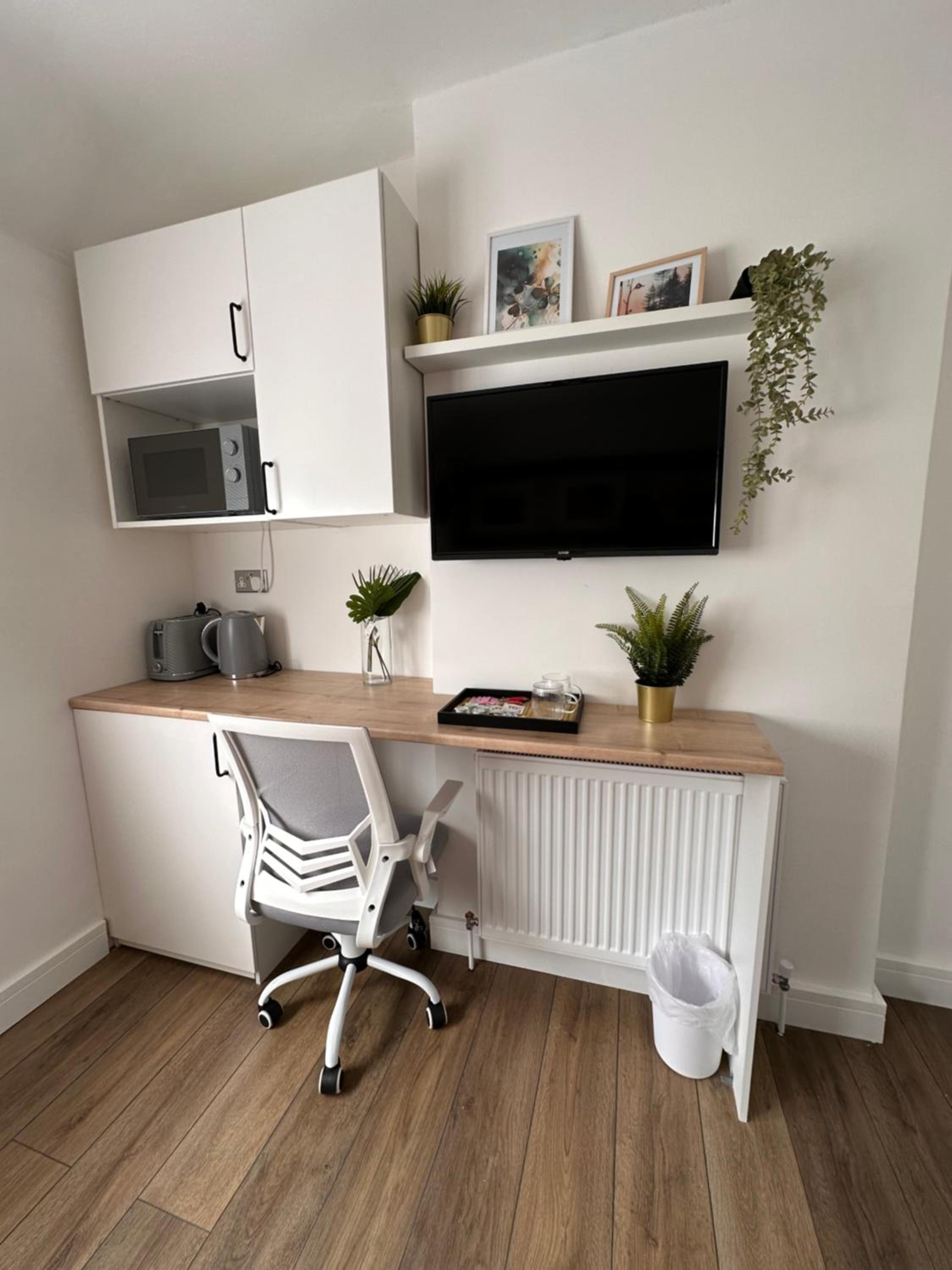 Comfortable Private Room with own kitchenette in a shared house - Selly Oak Birmingham R4 view 2