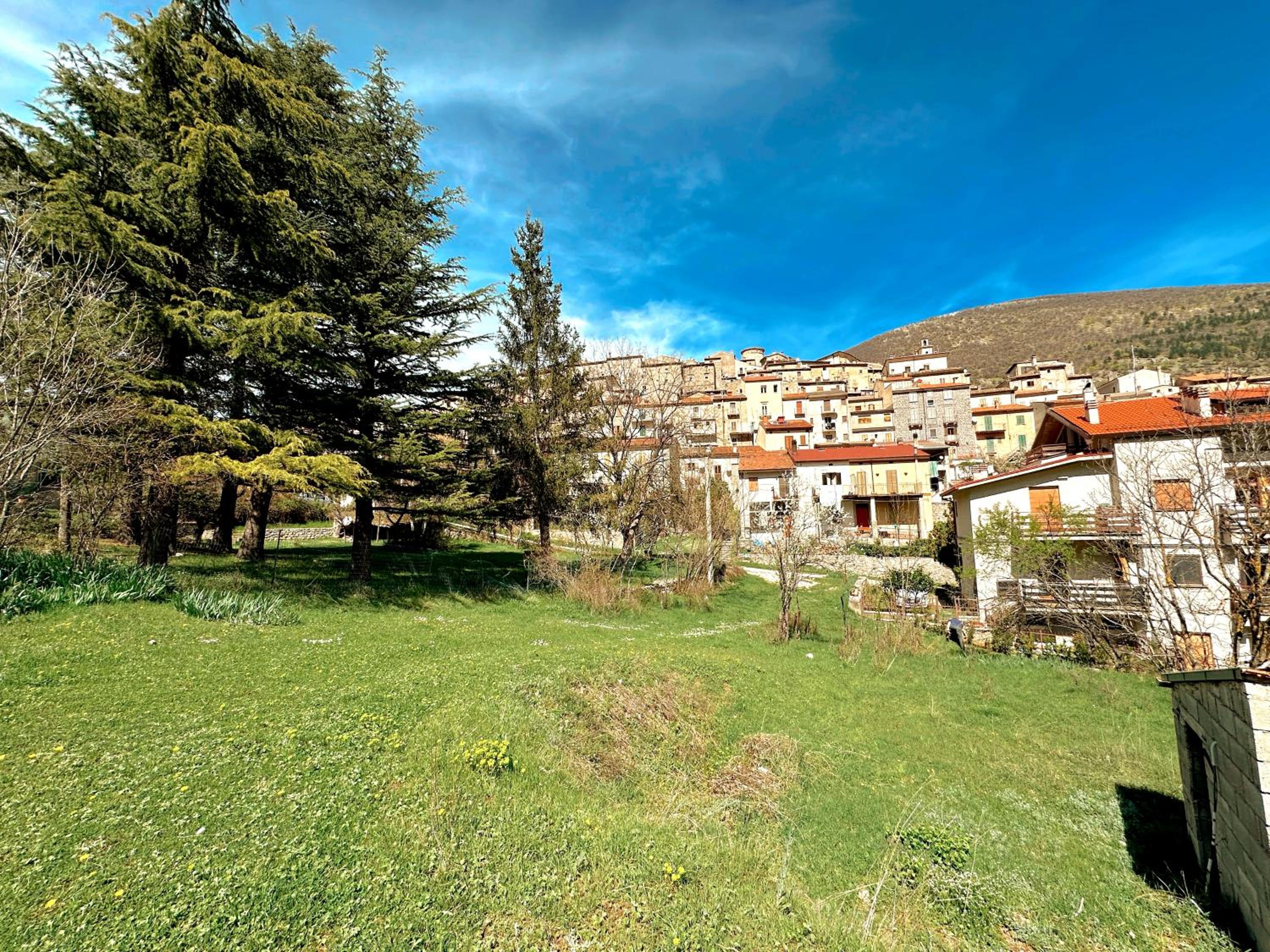 Finestra su Villalago view 4