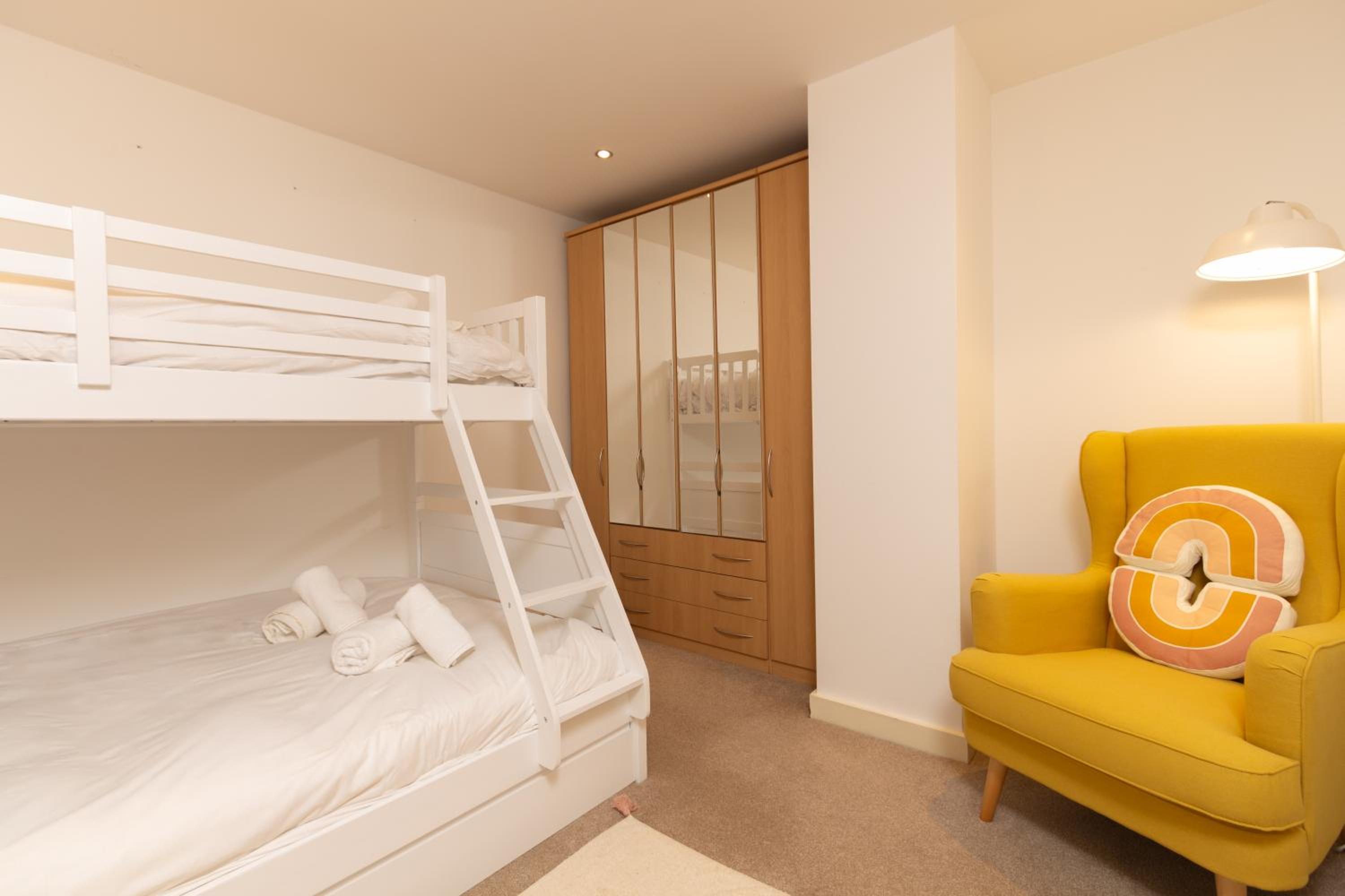 Central Gem: Cosy 2BR with Private Balcony view 5