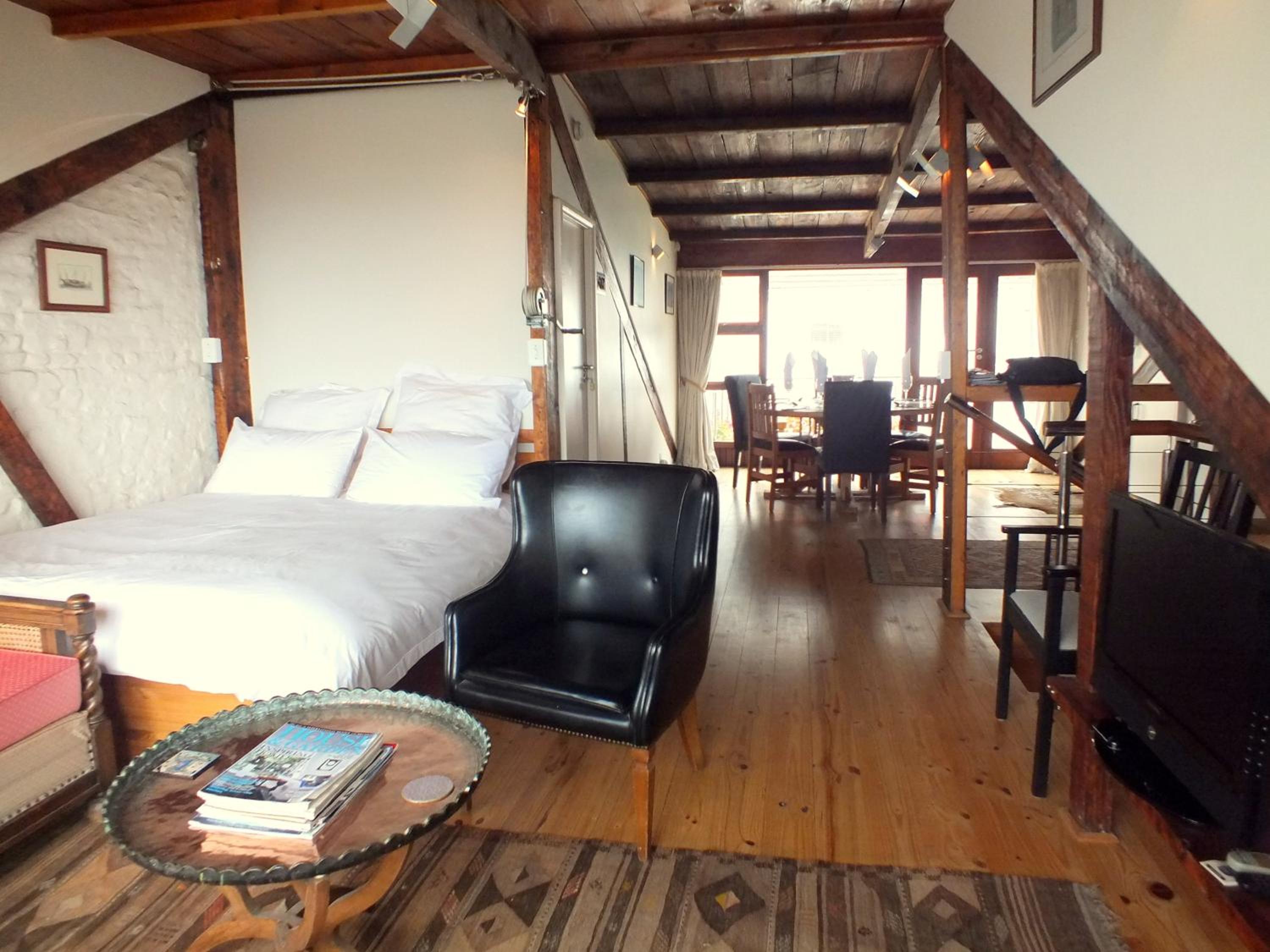 Braeside House Apartments