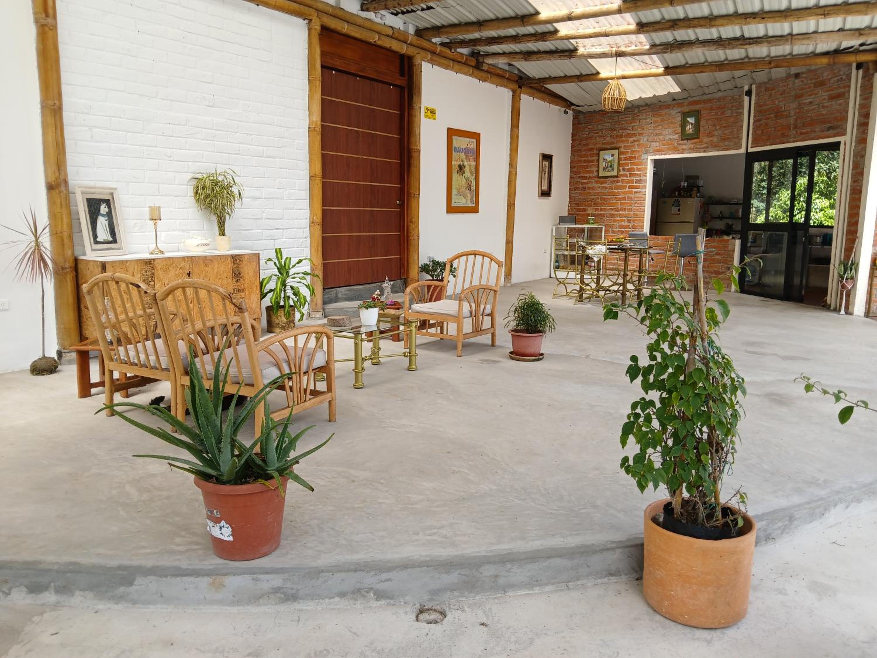 FEVU VERA FOREST HOUSE