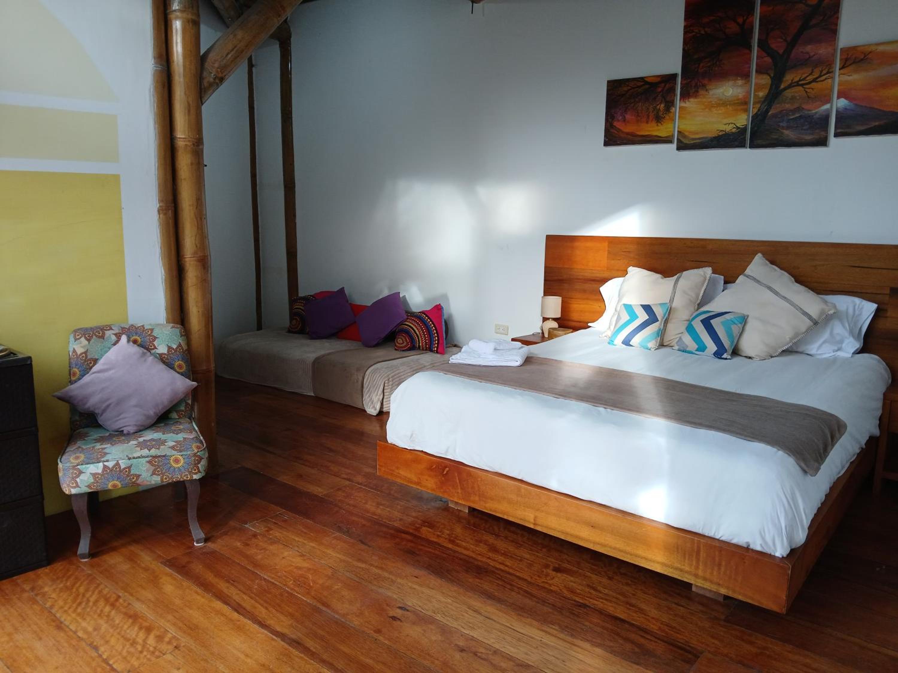 FEVU VERA FOREST HOUSE