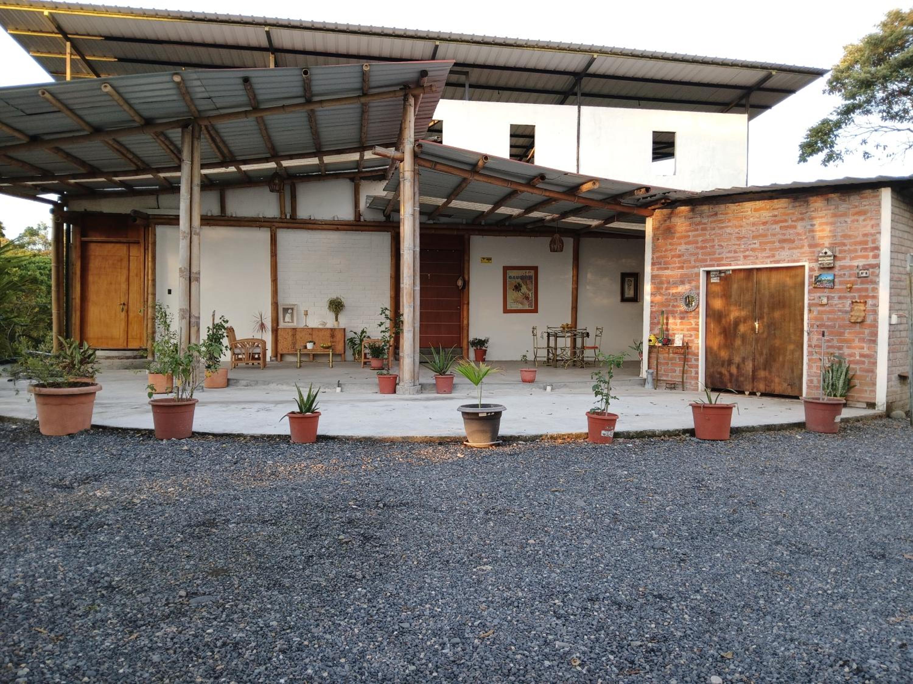 FEVU VERA FOREST HOUSE