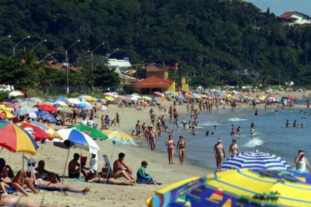 Ótima casa em Penha SC Beto Carrero ideal para famílias