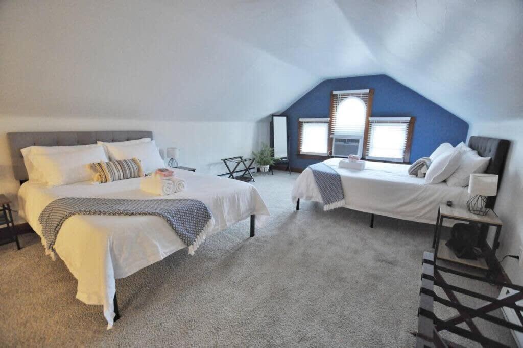 The Hyde Park Suite - 2 Beds view 2