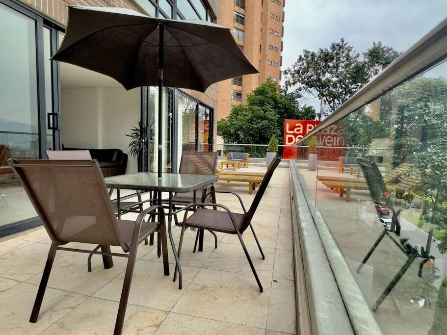 202 Family Haven in El Poblado: Spacious & charming
