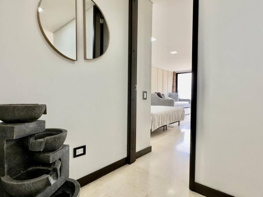 202 Family Haven in El Poblado: Spacious & charming